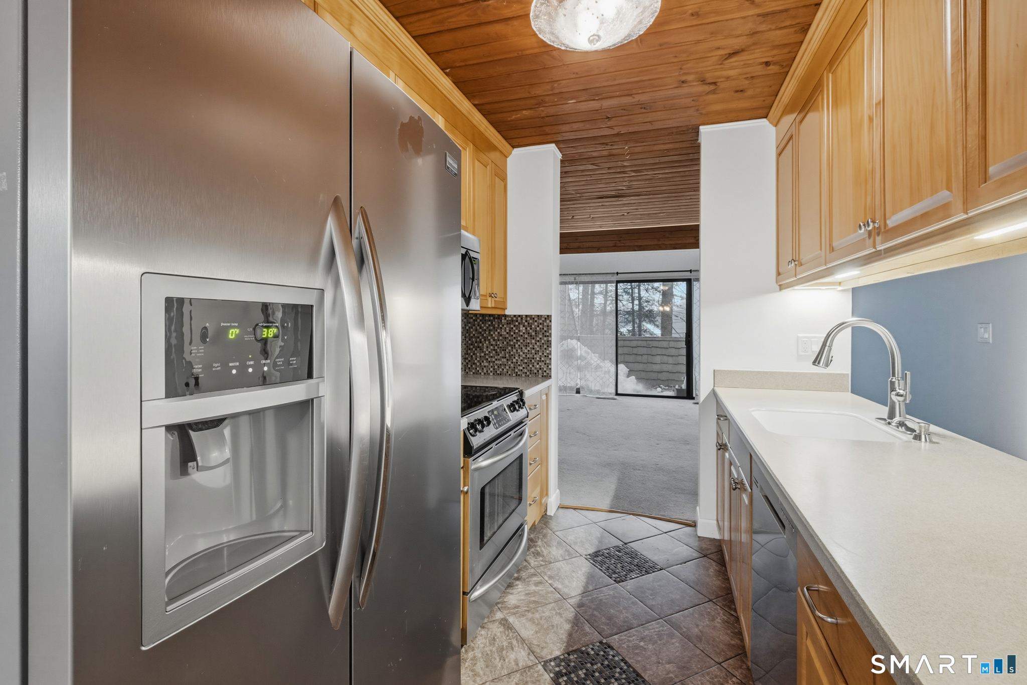 2 Gillette Court Simsbury CT 06070