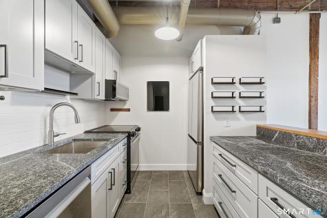 92 Main Street Deep River CT 06417