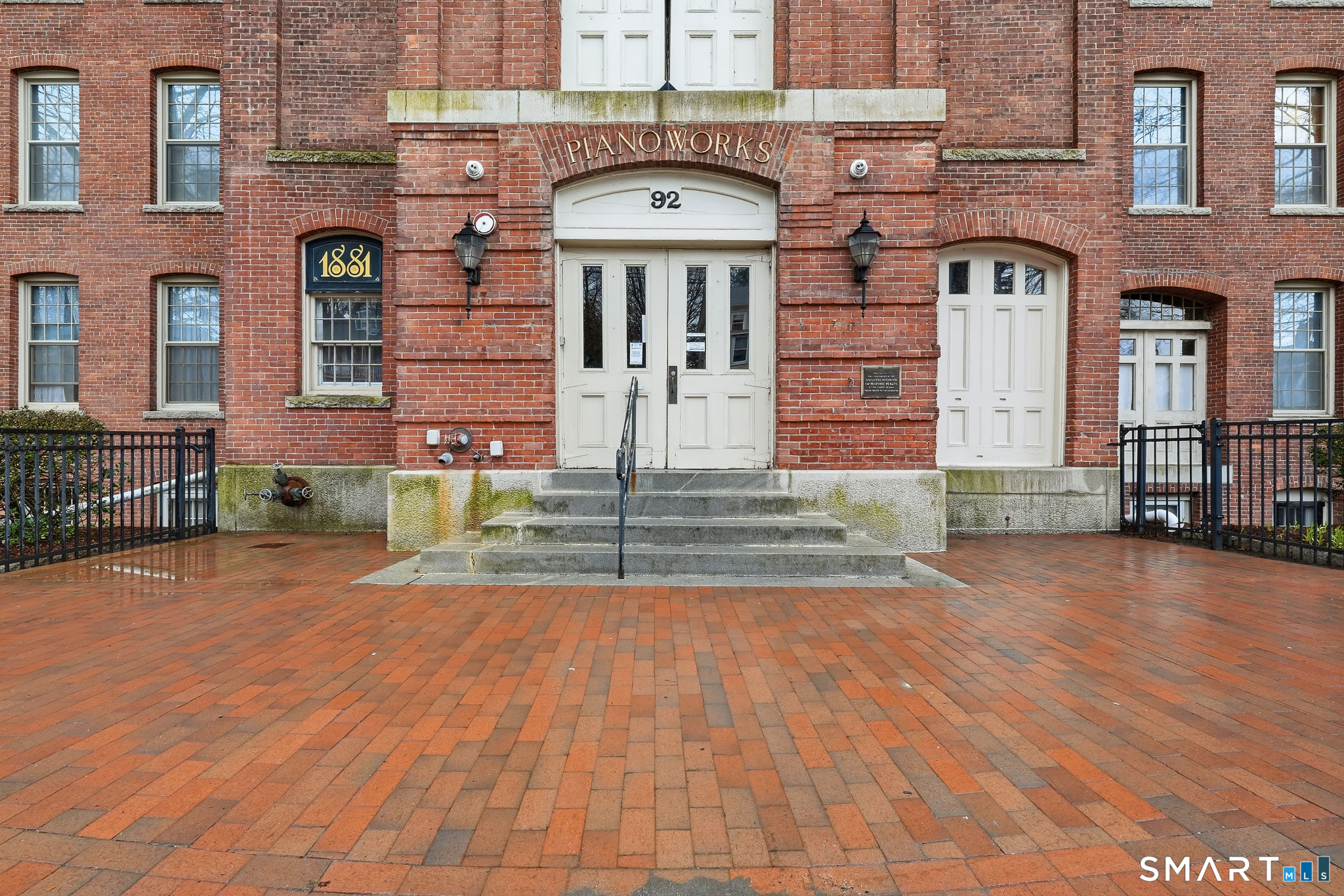 92 Main Street Deep River CT 06417