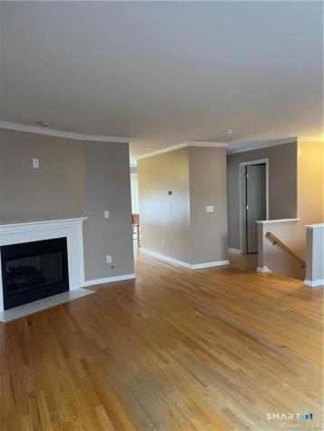 11 Mannions Lane Danbury CT 06810