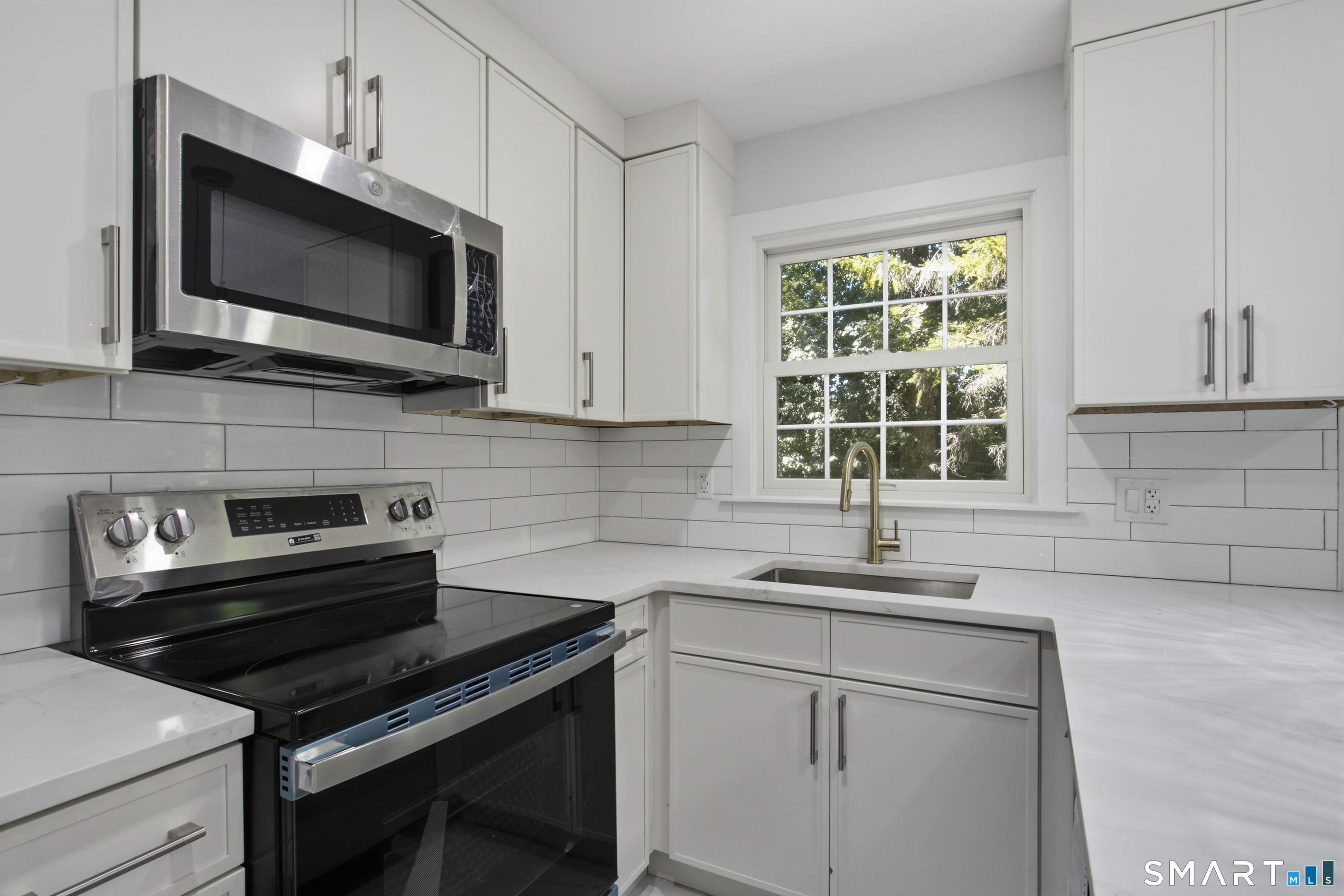 12 Camelot Drive Norwalk CT 06850