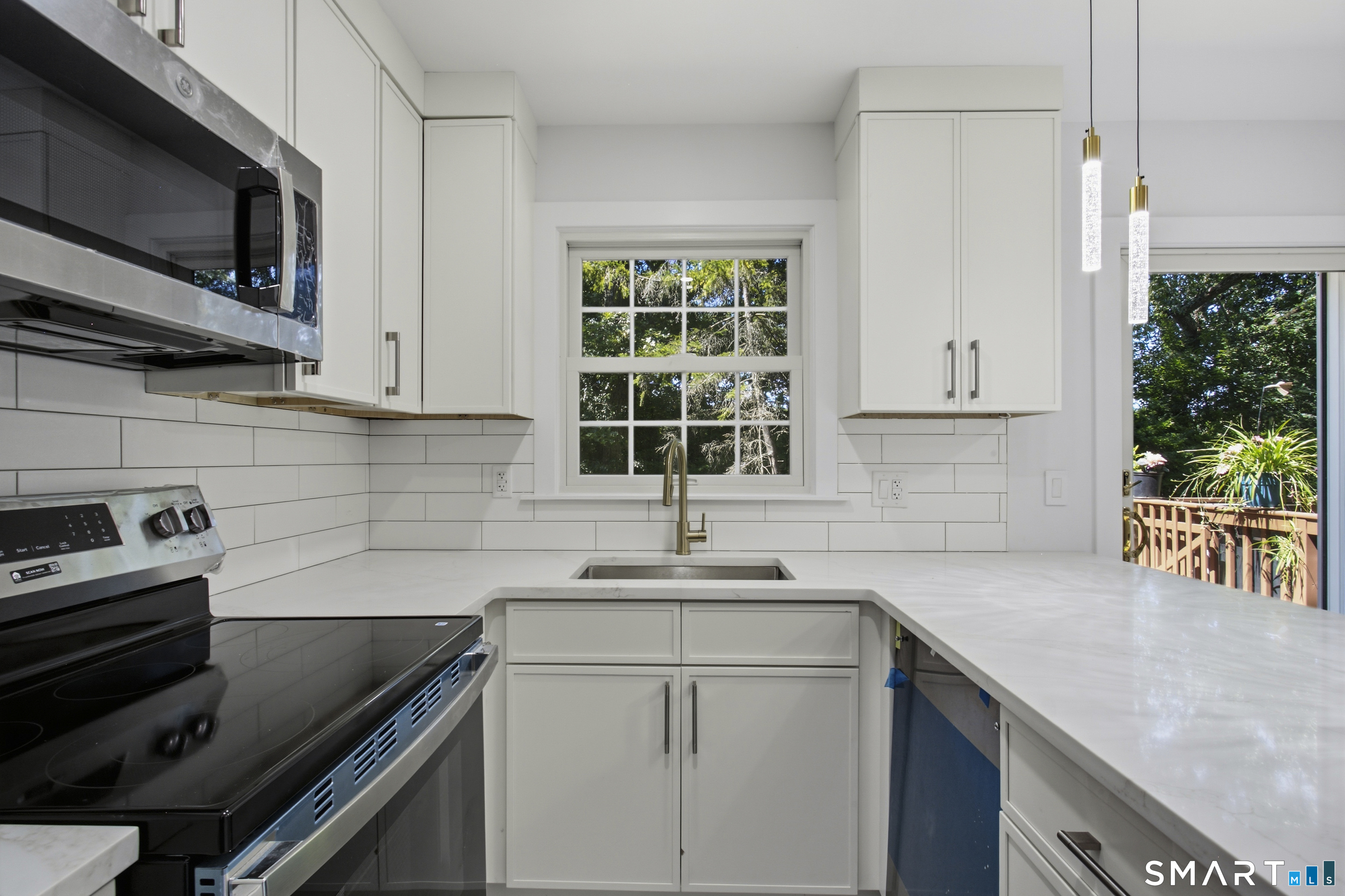 12 Camelot Drive Norwalk CT 06850
