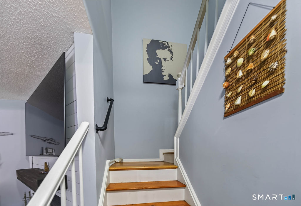 105 Peddlars Drive Branford CT 06405