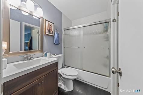 105 Peddlars Drive Branford CT 06405