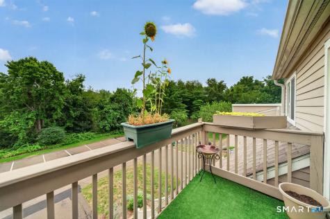 105 Peddlars Drive Branford CT 06405