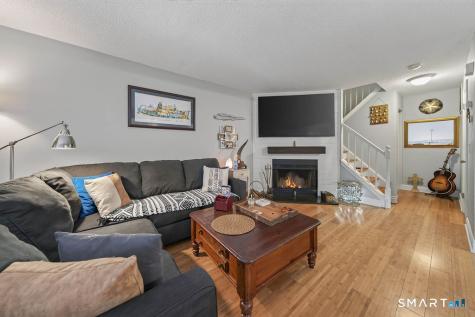 105 Peddlars Drive Branford CT 06405
