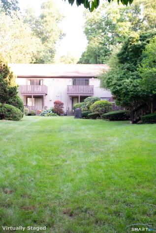 3379 Whitney Avenue Hamden CT 06518