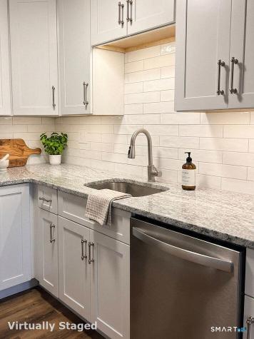 3379 Whitney Avenue Hamden CT 06518