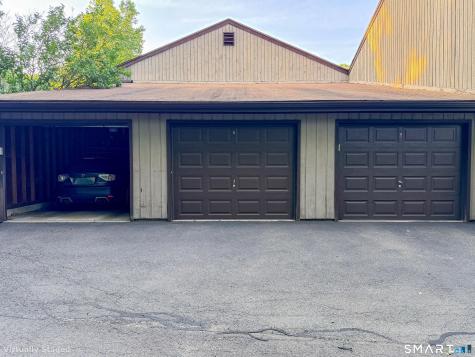 3379 Whitney Avenue Hamden CT 06518