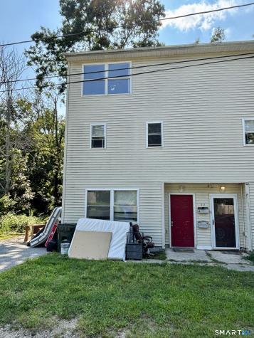 10 Hillcrest Street Norwich CT 06360