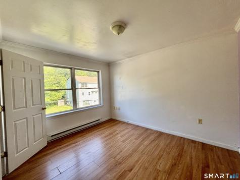 10 Hillcrest Street Norwich CT 06360