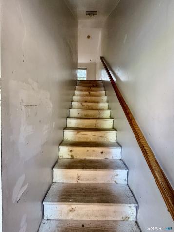10 Hillcrest Street Norwich CT 06360