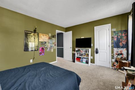 6 Glen Ridge Court New Milford CT 06776