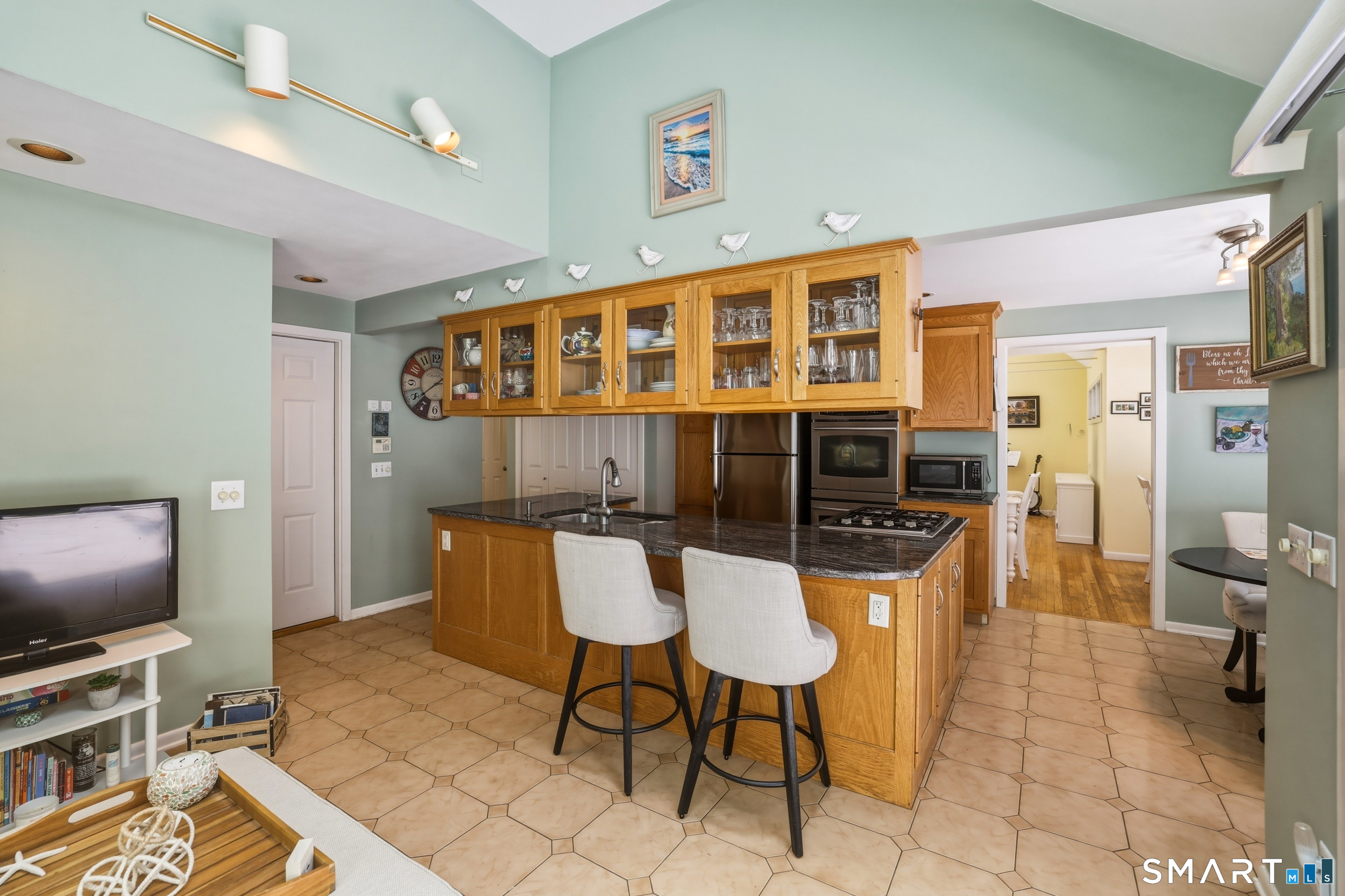 20 Centre Village Drive Madison CT 06443