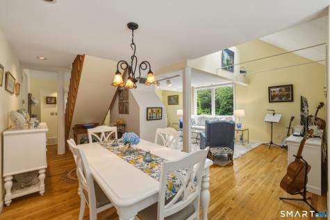 20 Centre Village Drive Madison CT 06443