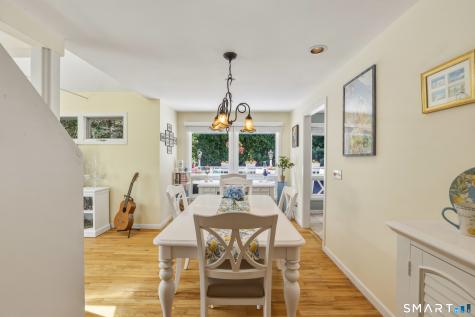 20 Centre Village Drive Madison CT 06443