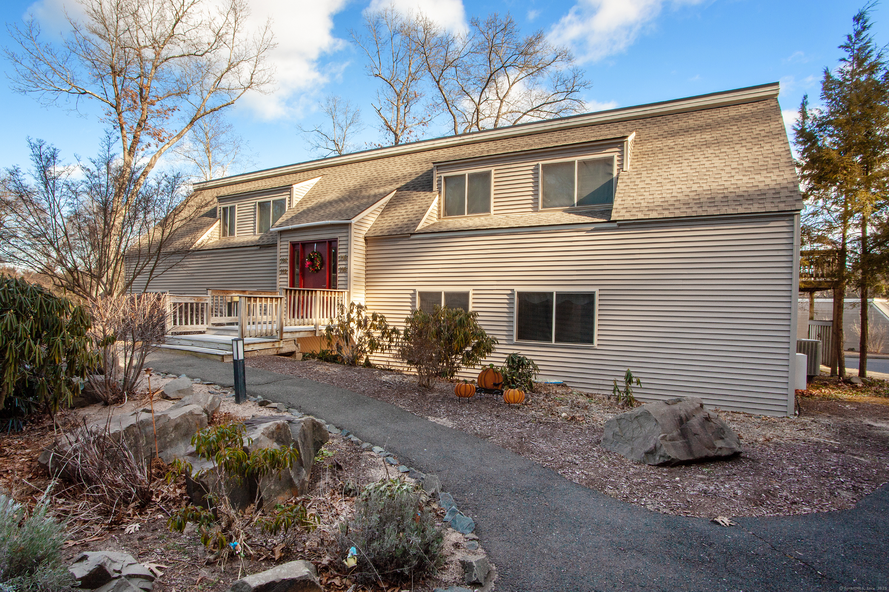 116 Library Lane Simsbury CT 06070