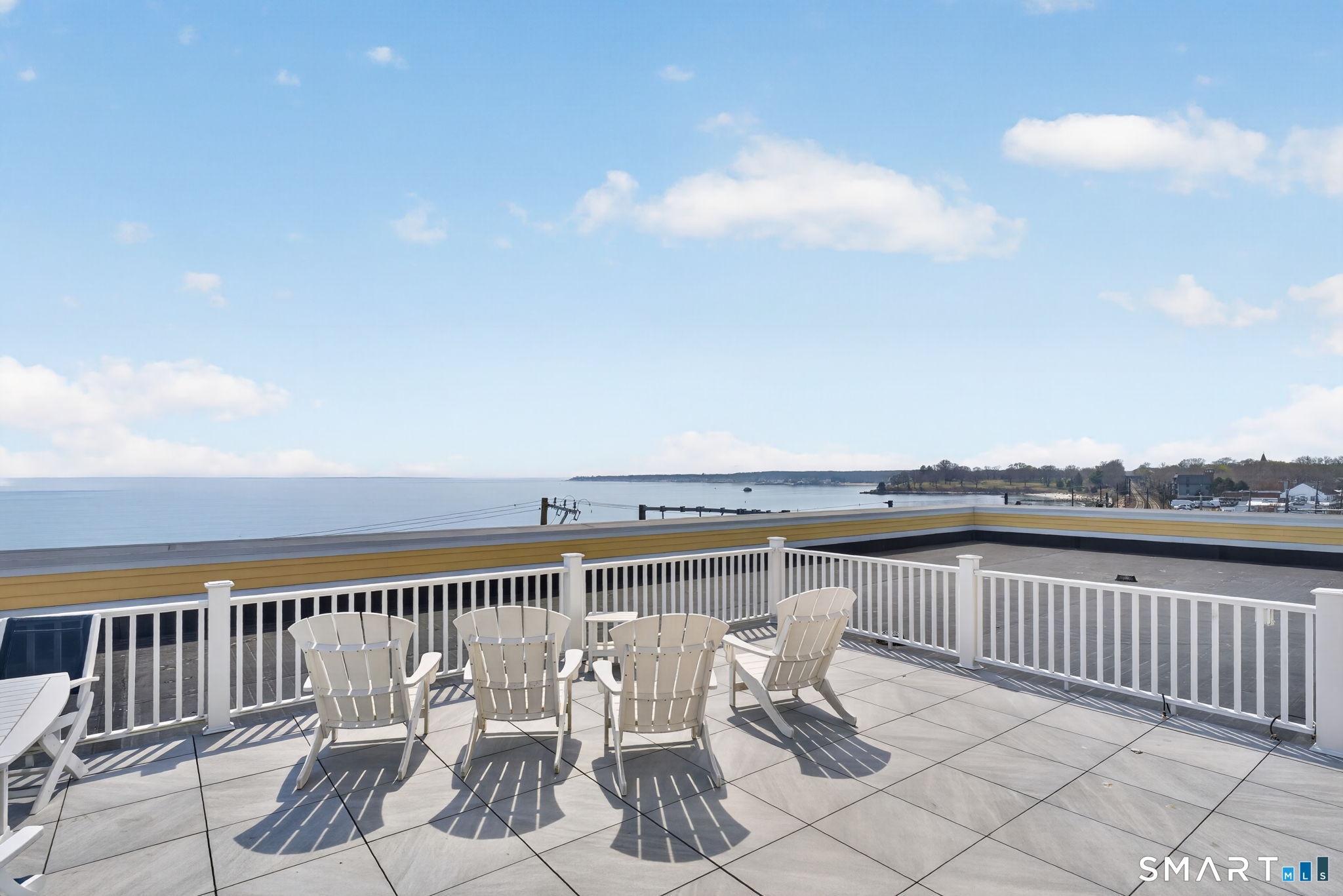 185 Main Street East Lyme CT 06357