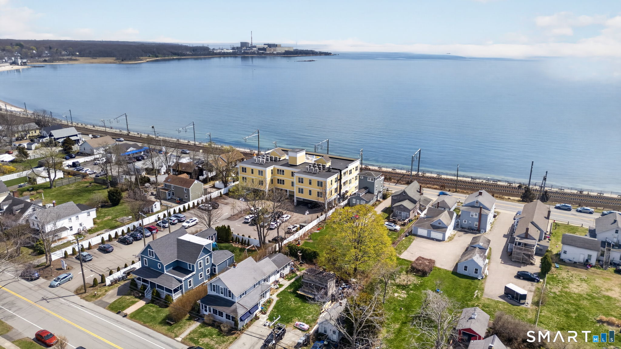 185 Main Street East Lyme CT 06357