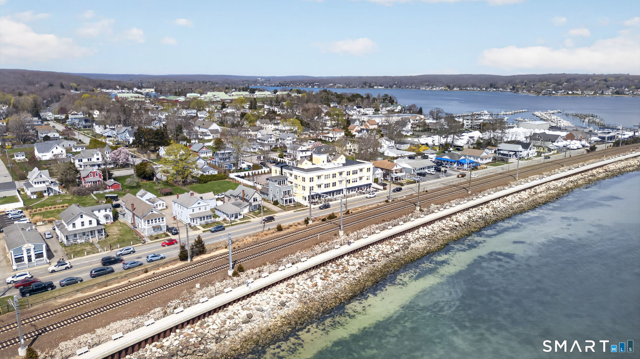 185 Main Street East Lyme CT 06357