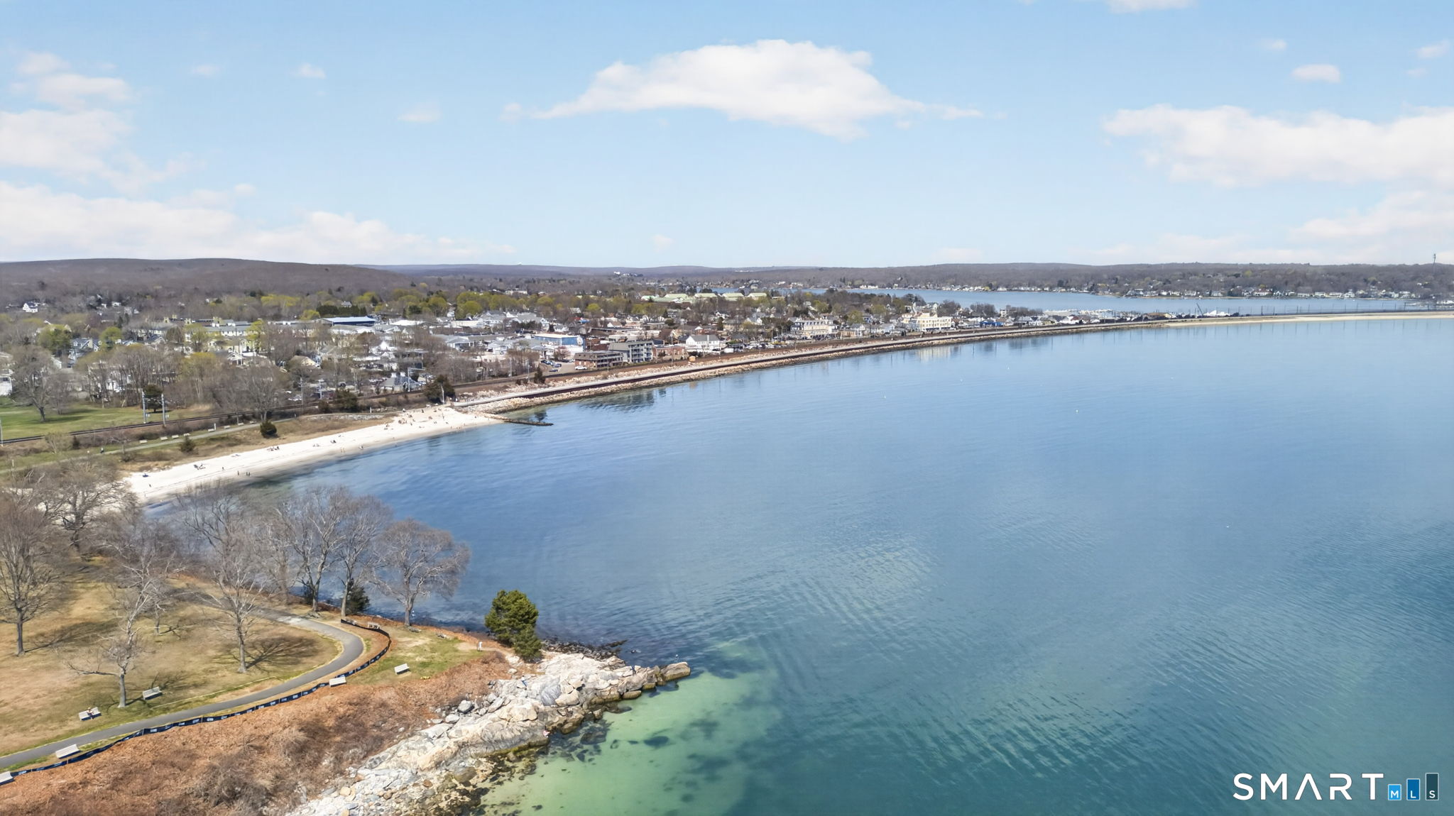185 Main Street East Lyme CT 06357