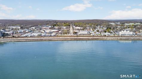 185 Main Street East Lyme CT 06357