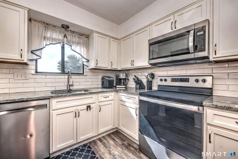 238 North Hampton Court Meriden CT 06450