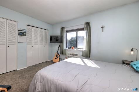238 North Hampton Court Meriden CT 06450