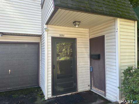 207 High Top West Circle Hamden CT 06514