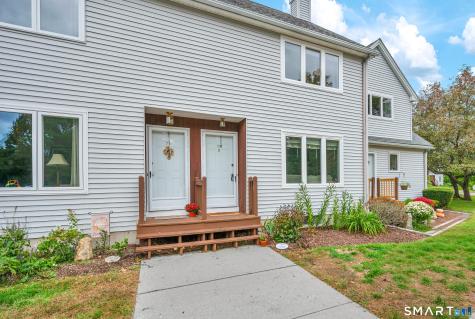 75 Eastbrook Heights Mansfield CT 06250