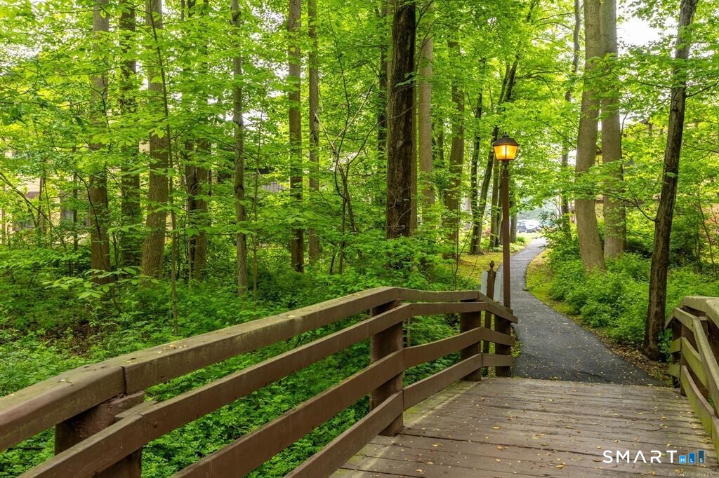 330 Foxwood Lane Milford CT 06461
