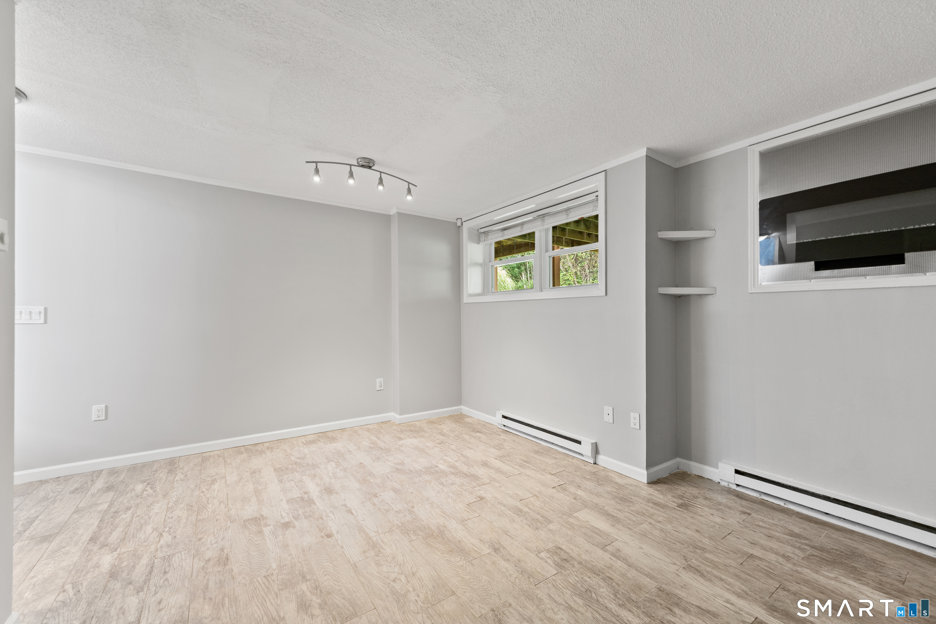350 Bristol Street Waterbury CT 06708