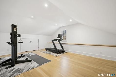 9 White Barns Lane Norwalk CT 06851