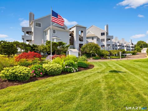 2 Mansfield Grove Road East Haven CT 06512