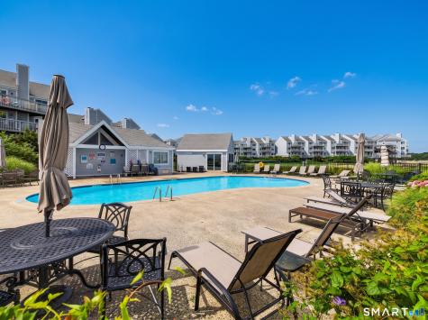 2 Mansfield Grove Road East Haven CT 06512