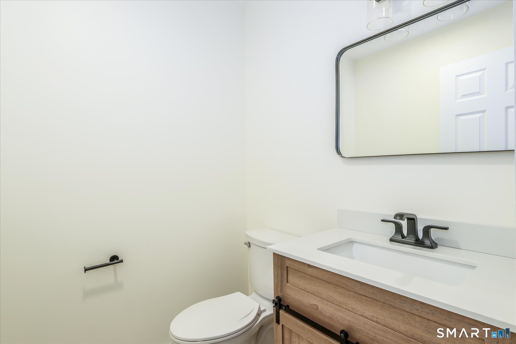 476 Commanche Lane Stratford CT 06614