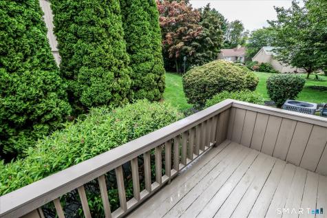 476 Commanche Lane Stratford CT 06614