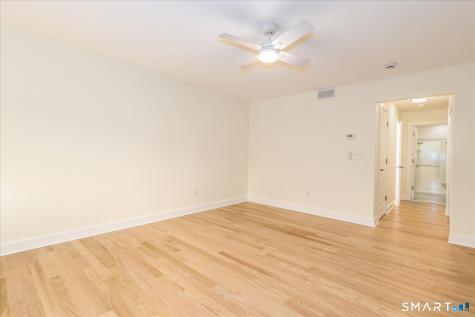 476 Commanche Lane Stratford CT 06614