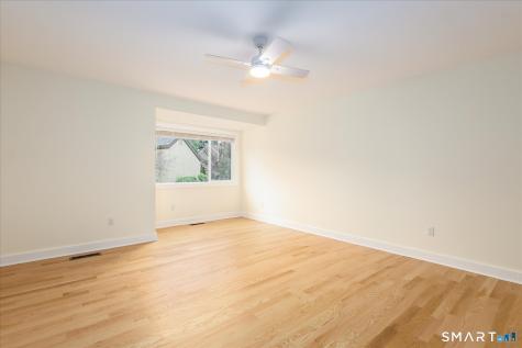 476 Commanche Lane Stratford CT 06614