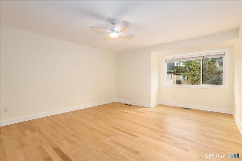 476 Commanche Lane Stratford CT 06614