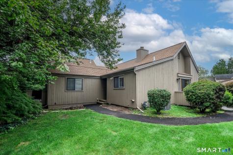 476 Commanche Lane Stratford CT 06614