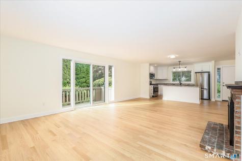 476 Commanche Lane Stratford CT 06614