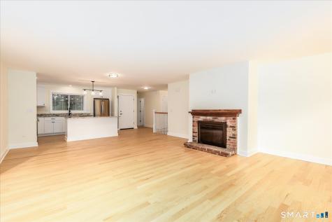 476 Commanche Lane Stratford CT 06614