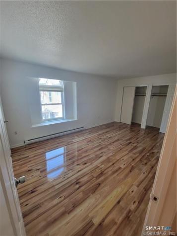 1424 Thomaston Avenue Waterbury CT 06704