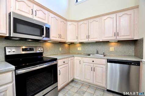 47 Heritage Village Southbury CT 06488