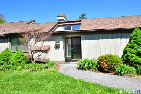 47 Heritage Village Southbury CT 06488