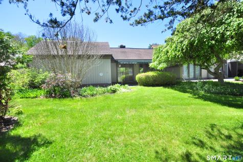 47 Heritage Village Southbury CT 06488