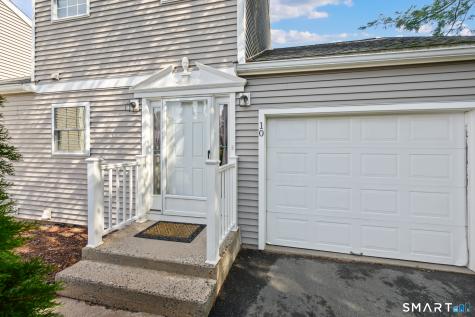 10 Linden Court Bloomfield CT 06002