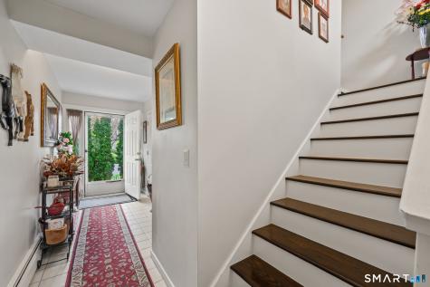 10 Linden Court Bloomfield CT 06002