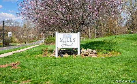 10 Linden Court Bloomfield CT 06002